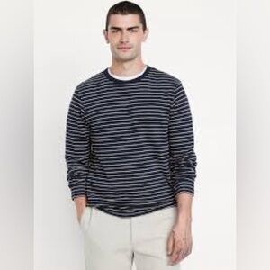 GAP Men's Long Sleeve Navy Striped Tee